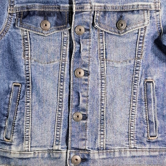Oshkosh B'gosh Boy's 5T Med. Wash Snap Button Down Jean/Denim Jacket - Picture 4 of 9